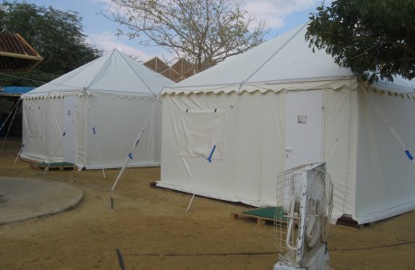 אוהל מתיחה - חדרי לינה